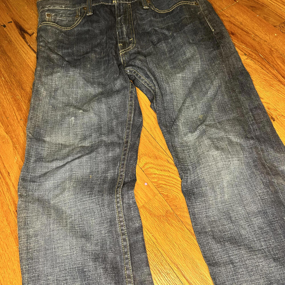 Levi's 513 Men's Straight Jeans - Classic Denim Pants